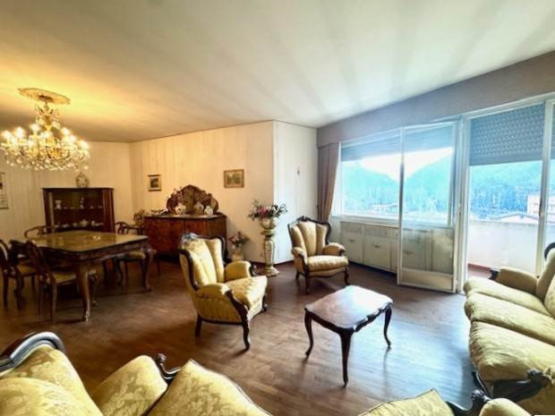 gallery gallery-image
