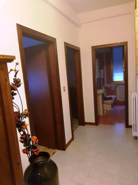 gallery gallery-image