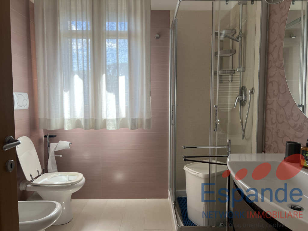 gallery gallery-image