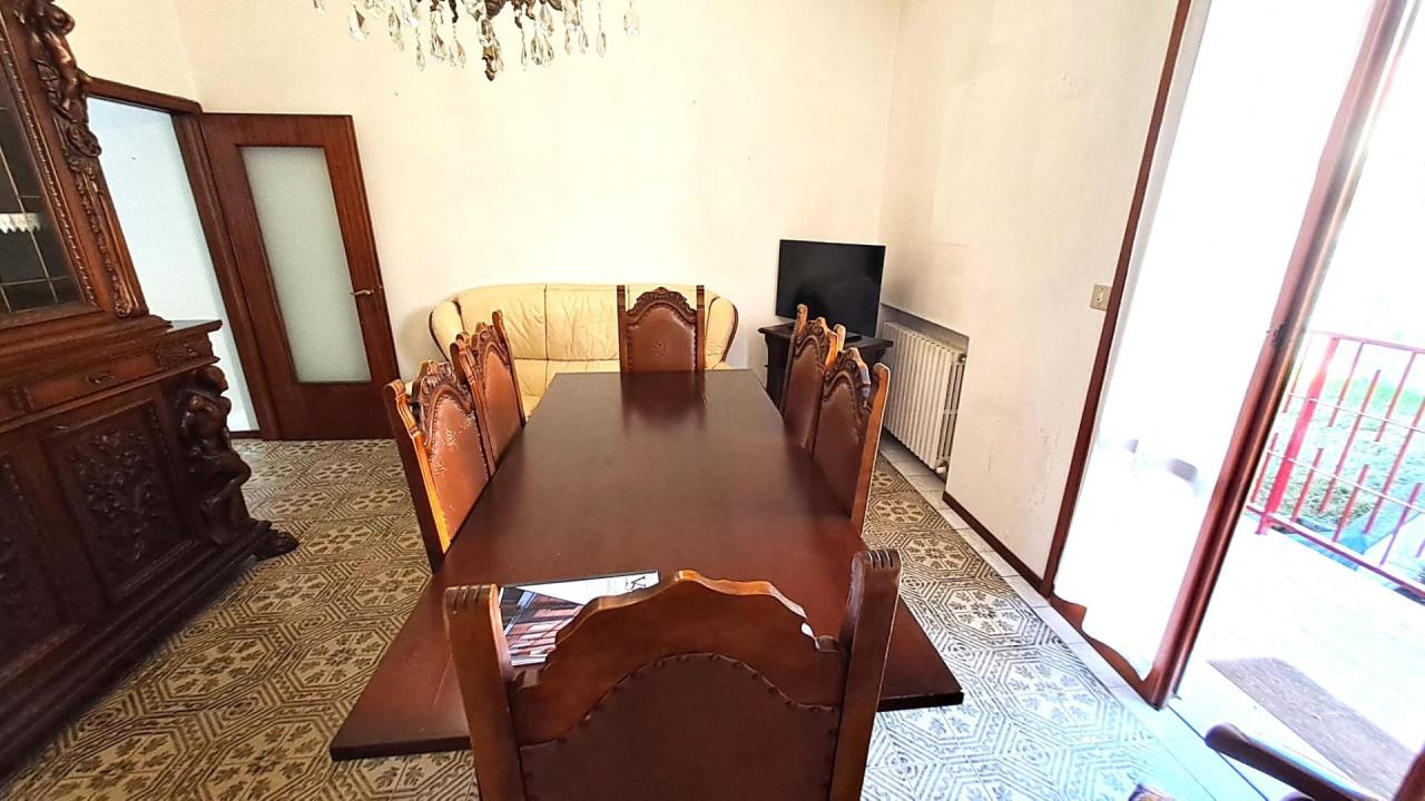 gallery gallery-image