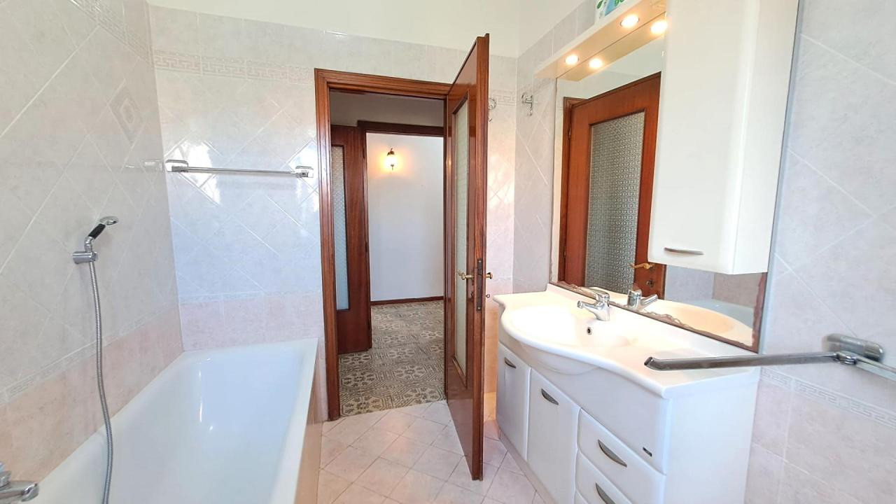 gallery gallery-image