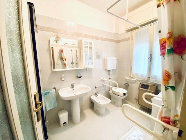 gallery gallery-image
