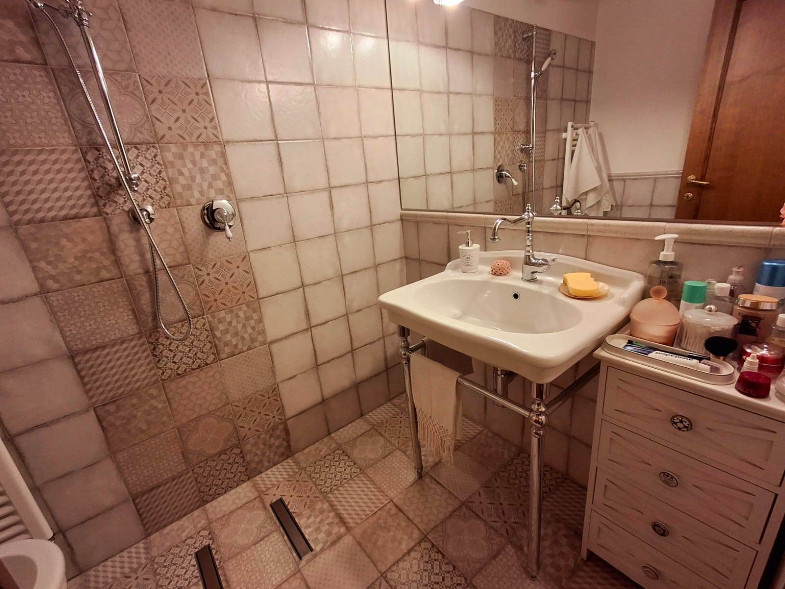 gallery gallery-image