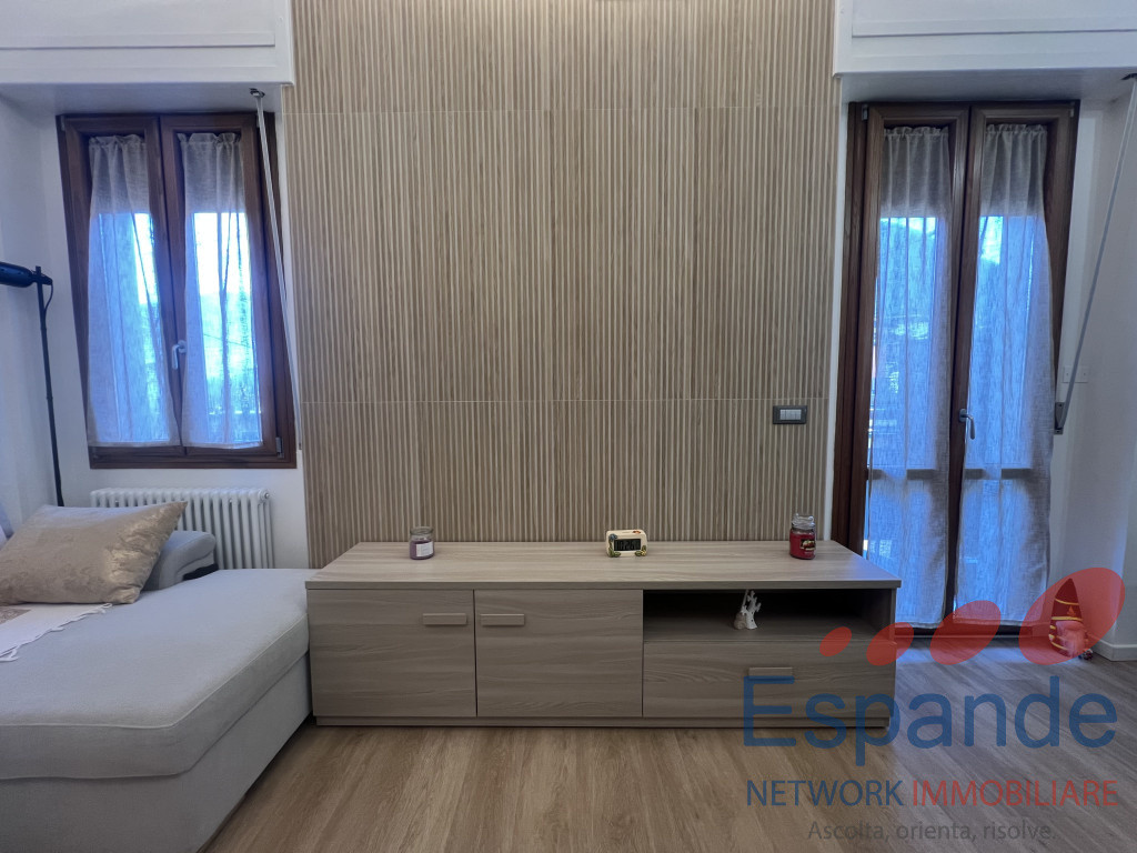 gallery gallery-image