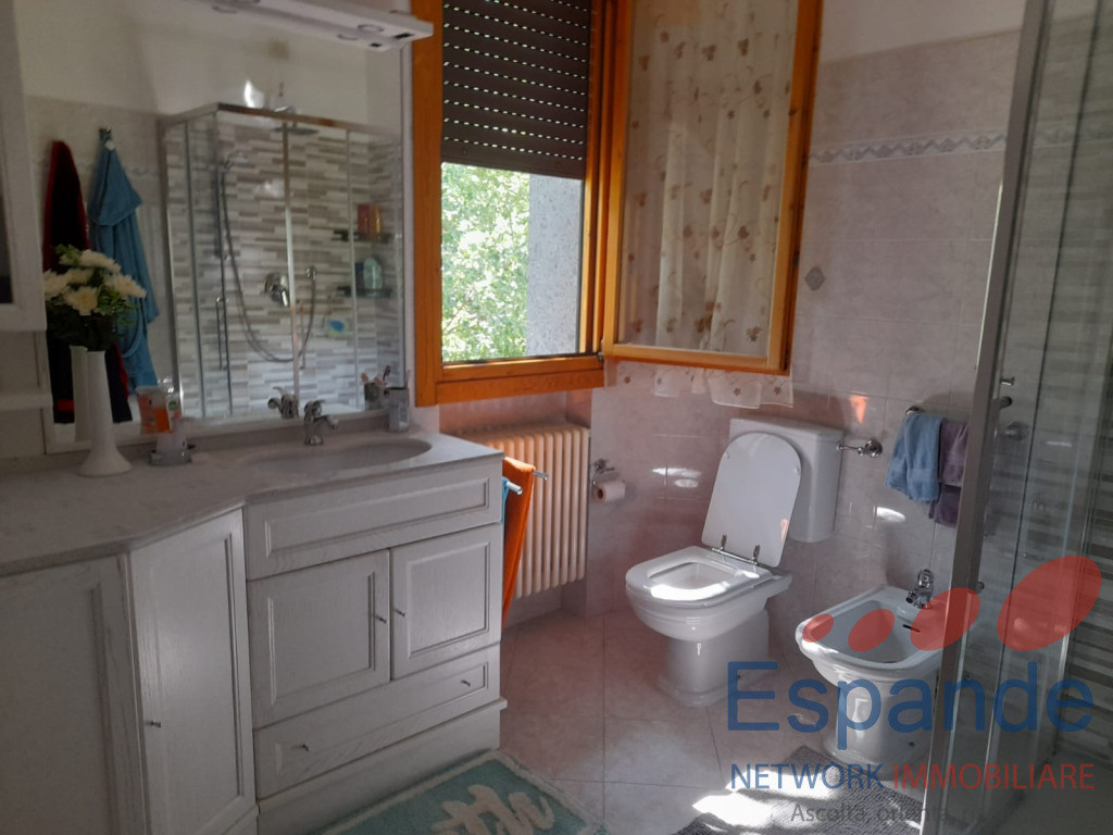 gallery gallery-image