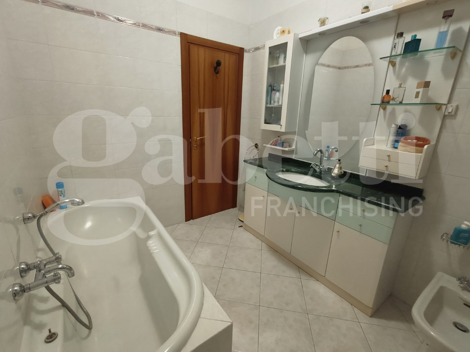 gallery gallery-image