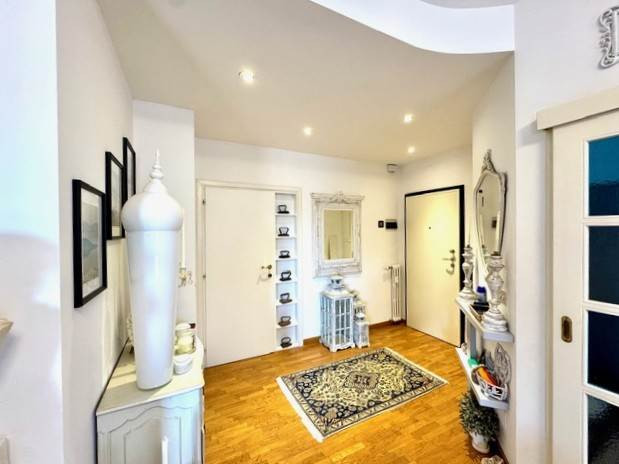 gallery gallery-image