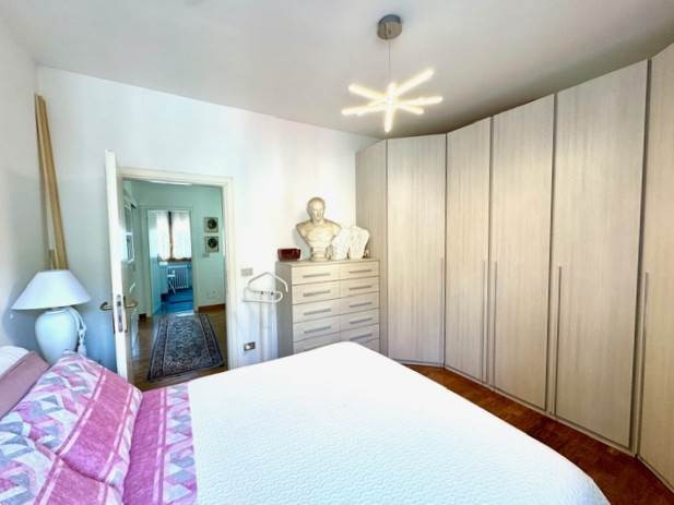 gallery gallery-image