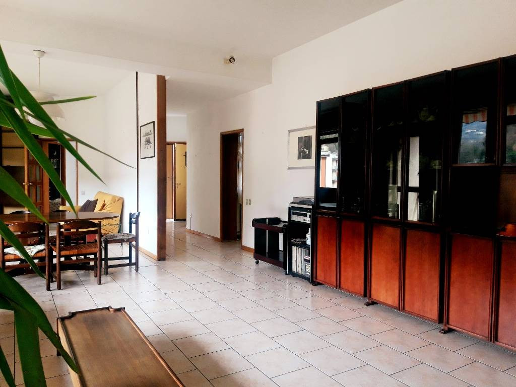 gallery gallery-image