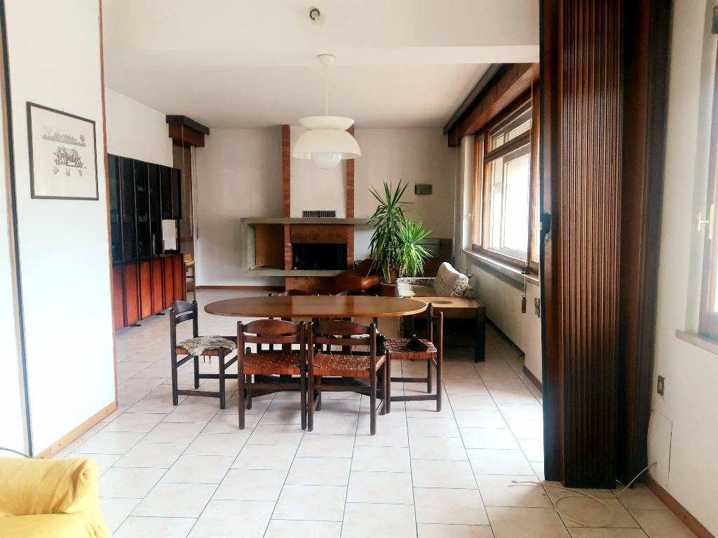 gallery gallery-image