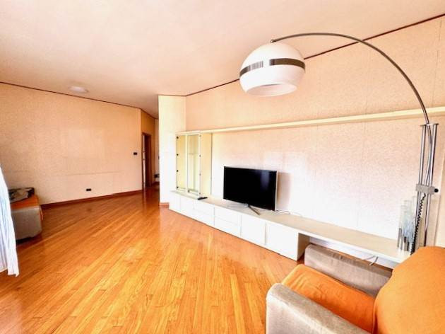 gallery gallery-image