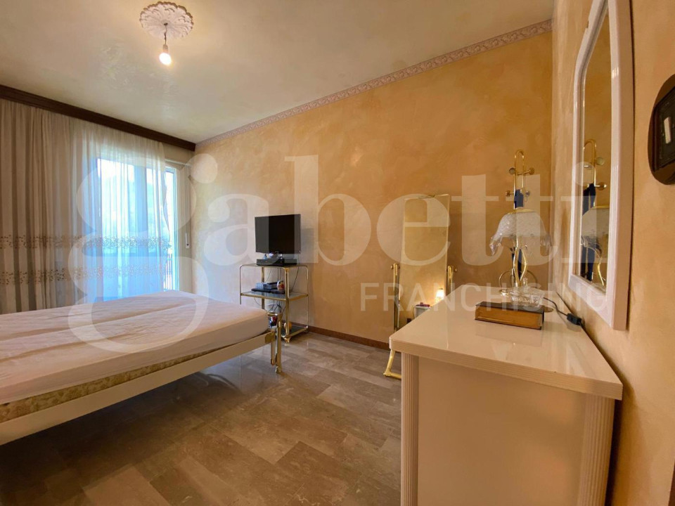 gallery gallery-image