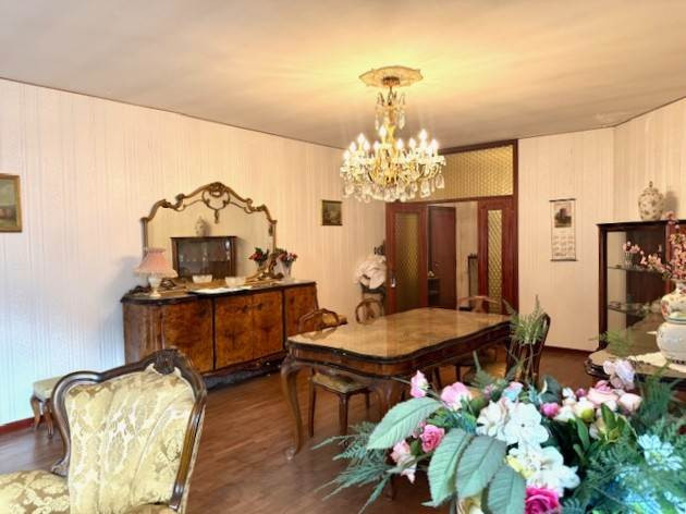 gallery gallery-image