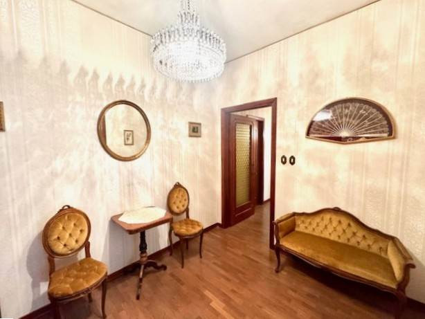 gallery gallery-image
