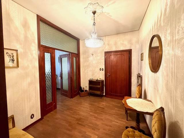 gallery gallery-image