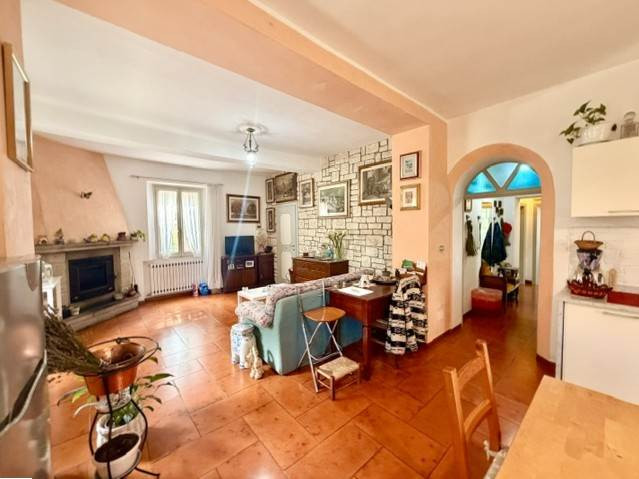 gallery gallery-image