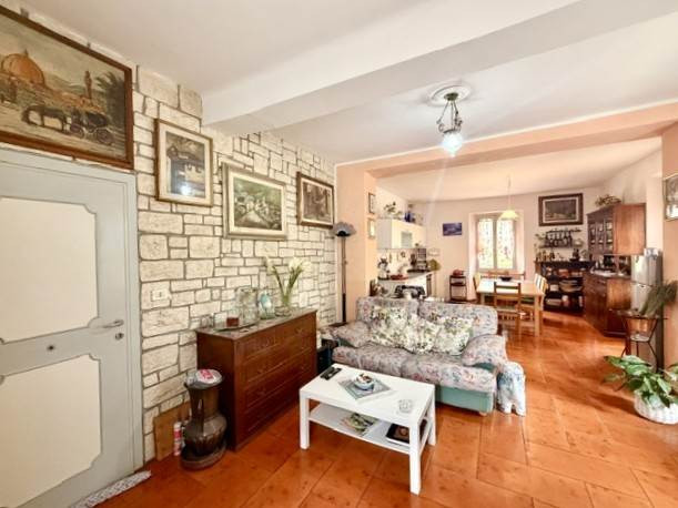 gallery gallery-image
