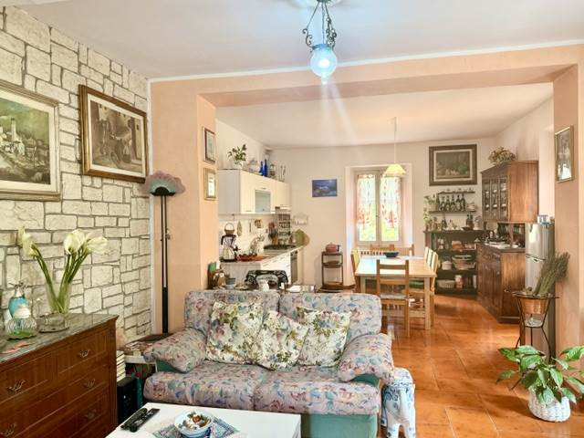 gallery gallery-image
