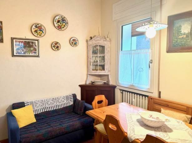 gallery gallery-image