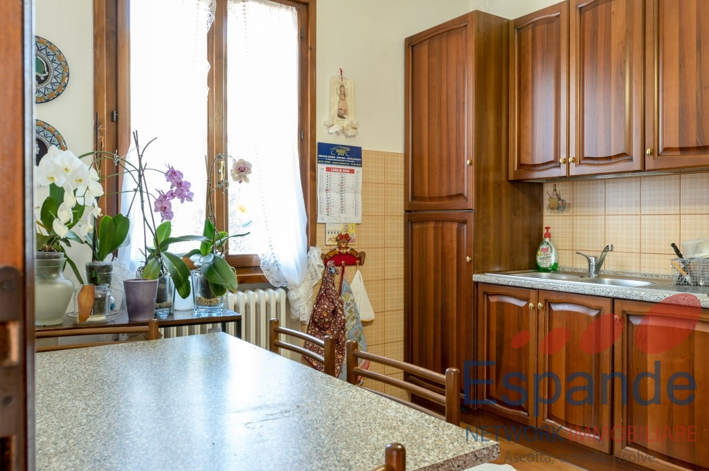 gallery gallery-image