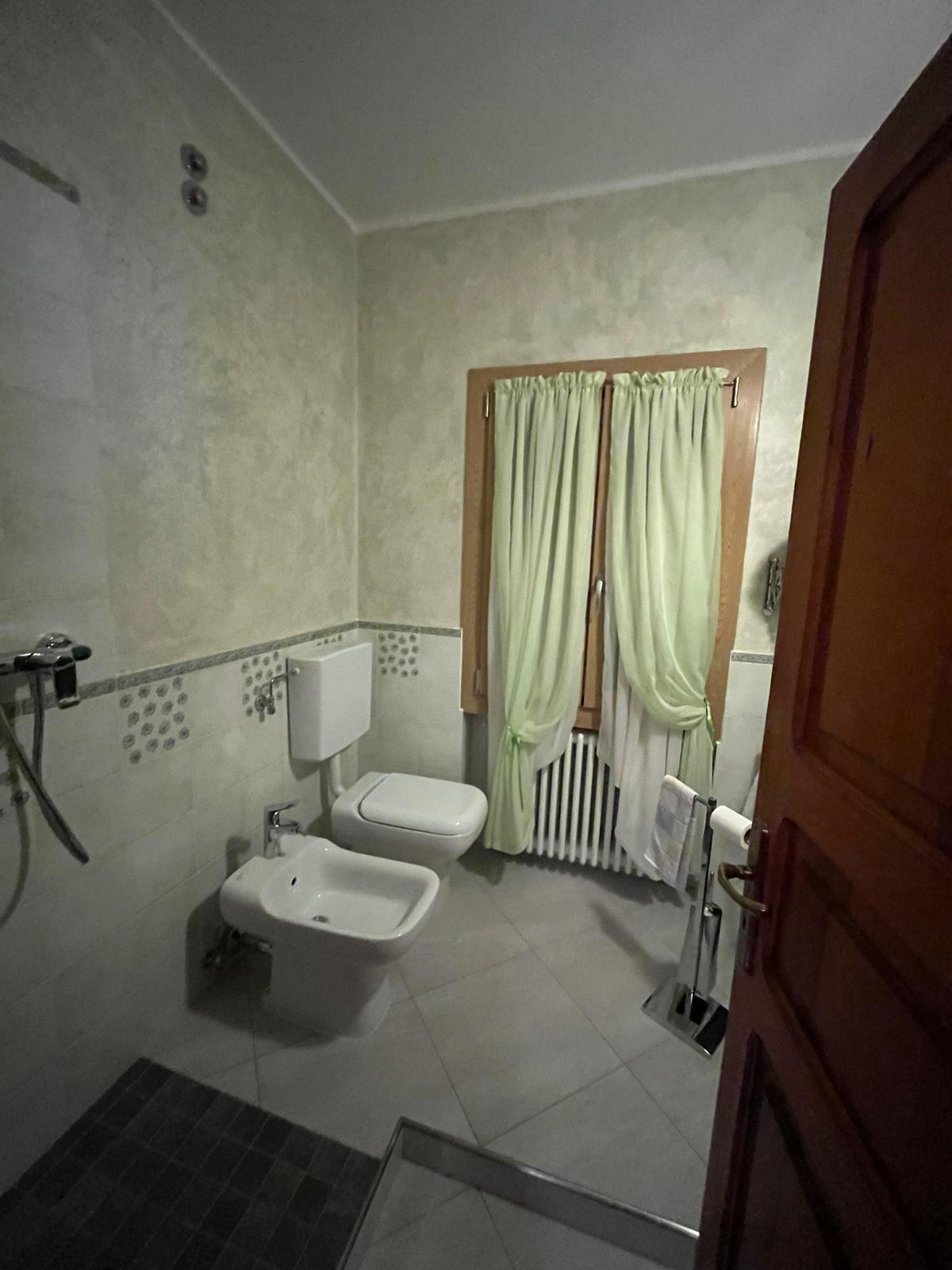 gallery gallery-image