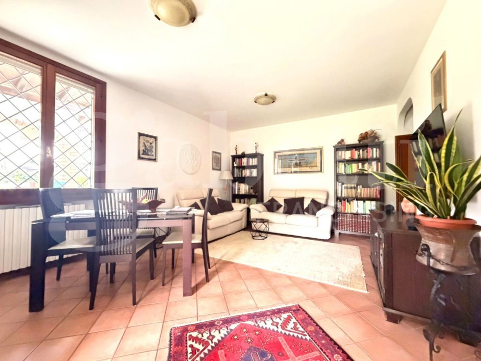gallery gallery-image