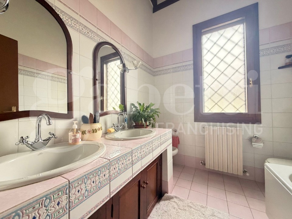 gallery gallery-image