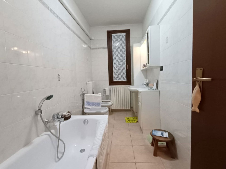 gallery gallery-image