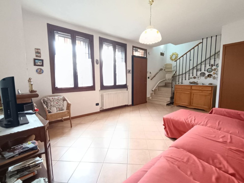 gallery gallery-image