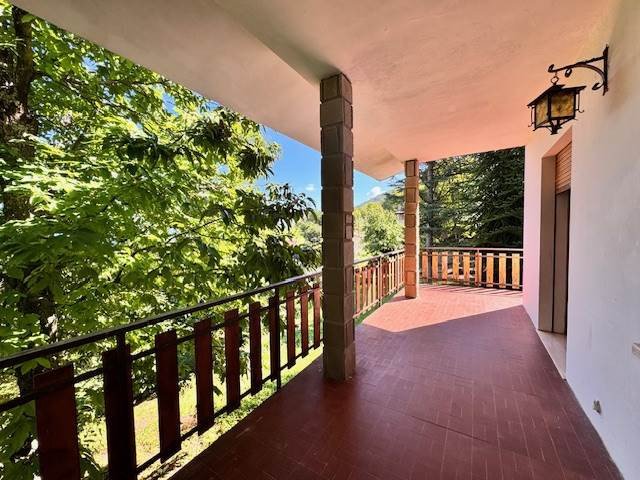 gallery gallery-image