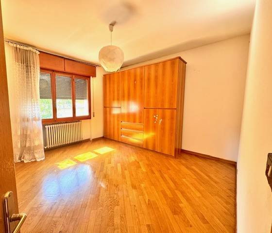 gallery gallery-image
