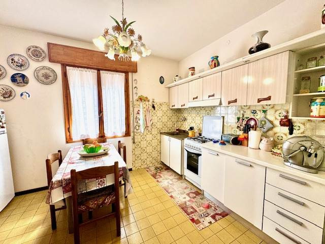 gallery gallery-image