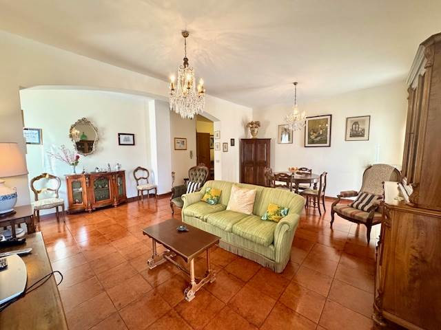gallery gallery-image