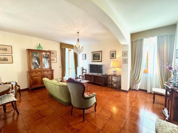 gallery gallery-image