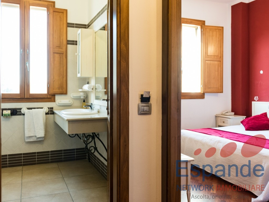 gallery gallery-image