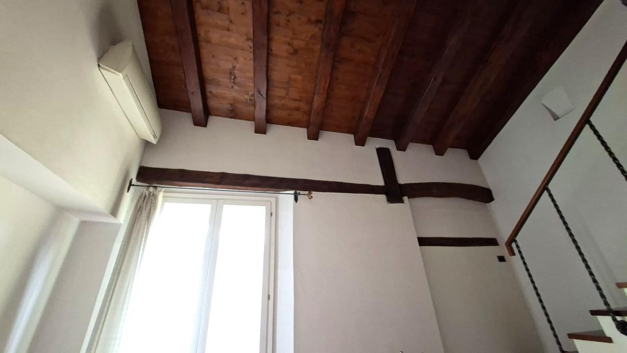 gallery gallery-image