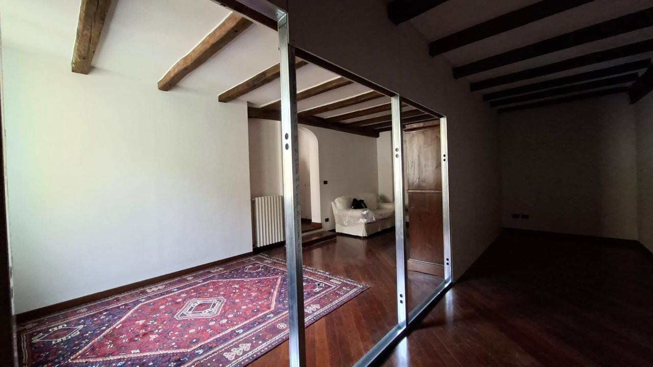 gallery gallery-image