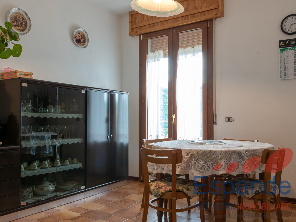 gallery gallery-image