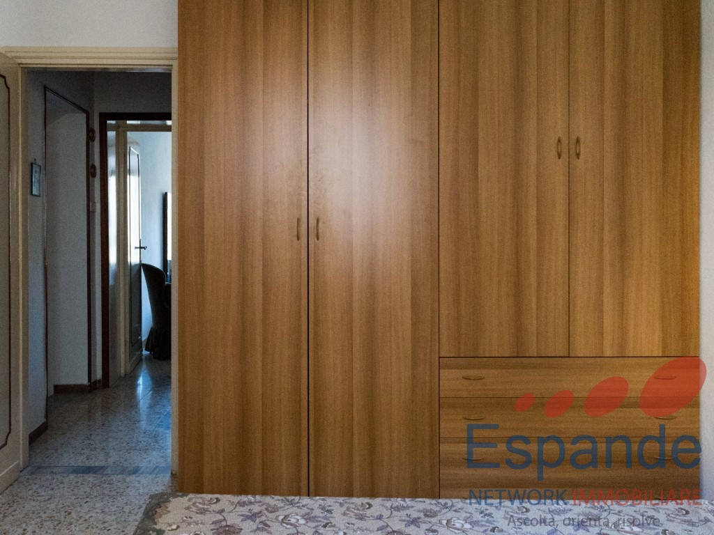 gallery gallery-image