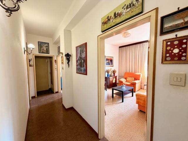gallery gallery-image