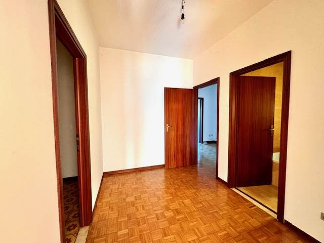 gallery gallery-image