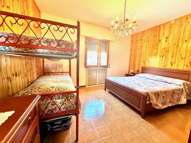 gallery gallery-image