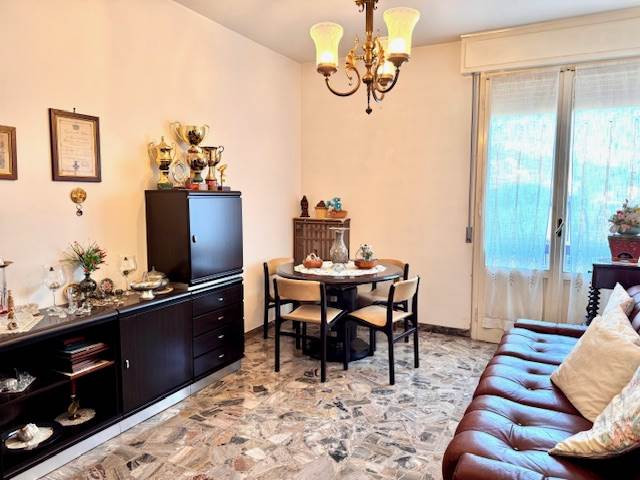 gallery gallery-image