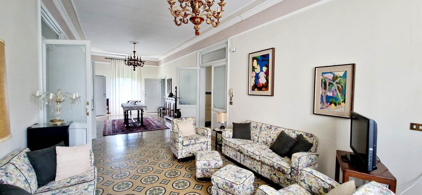 gallery gallery-image