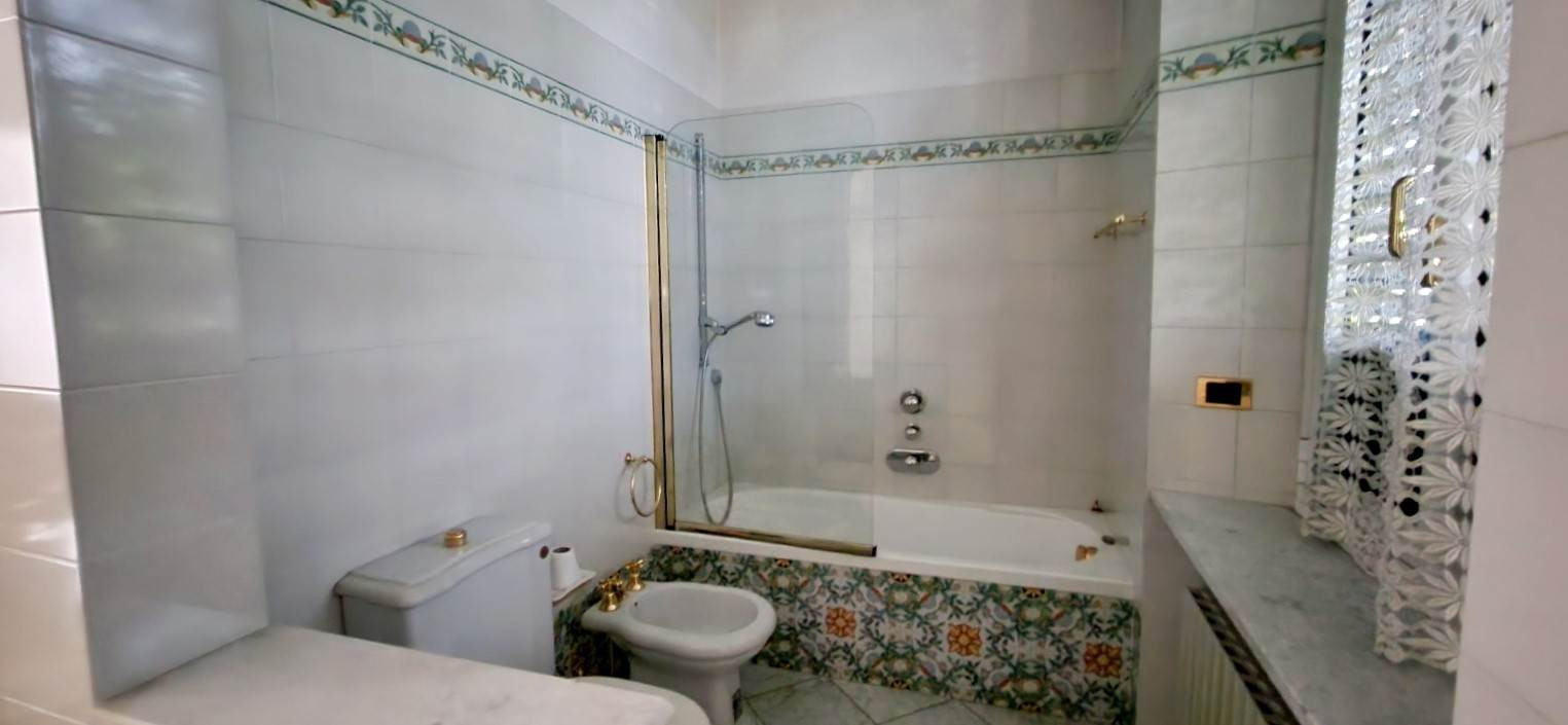 gallery gallery-image