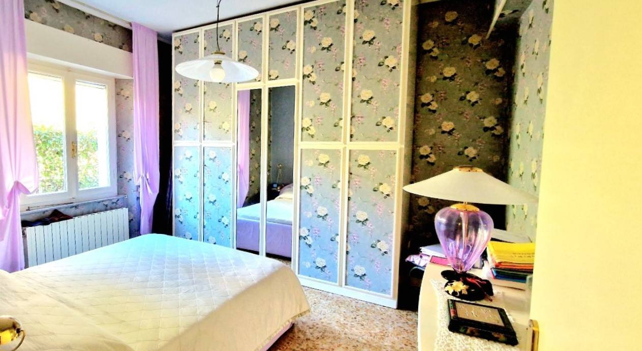 gallery gallery-image
