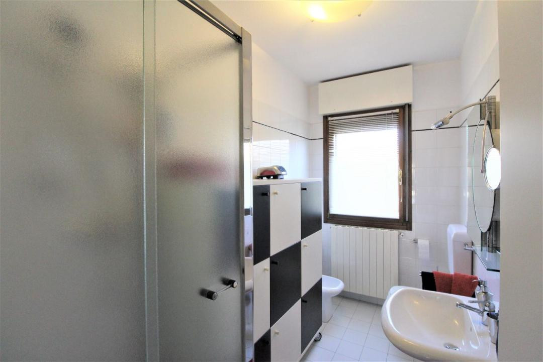 gallery gallery-image