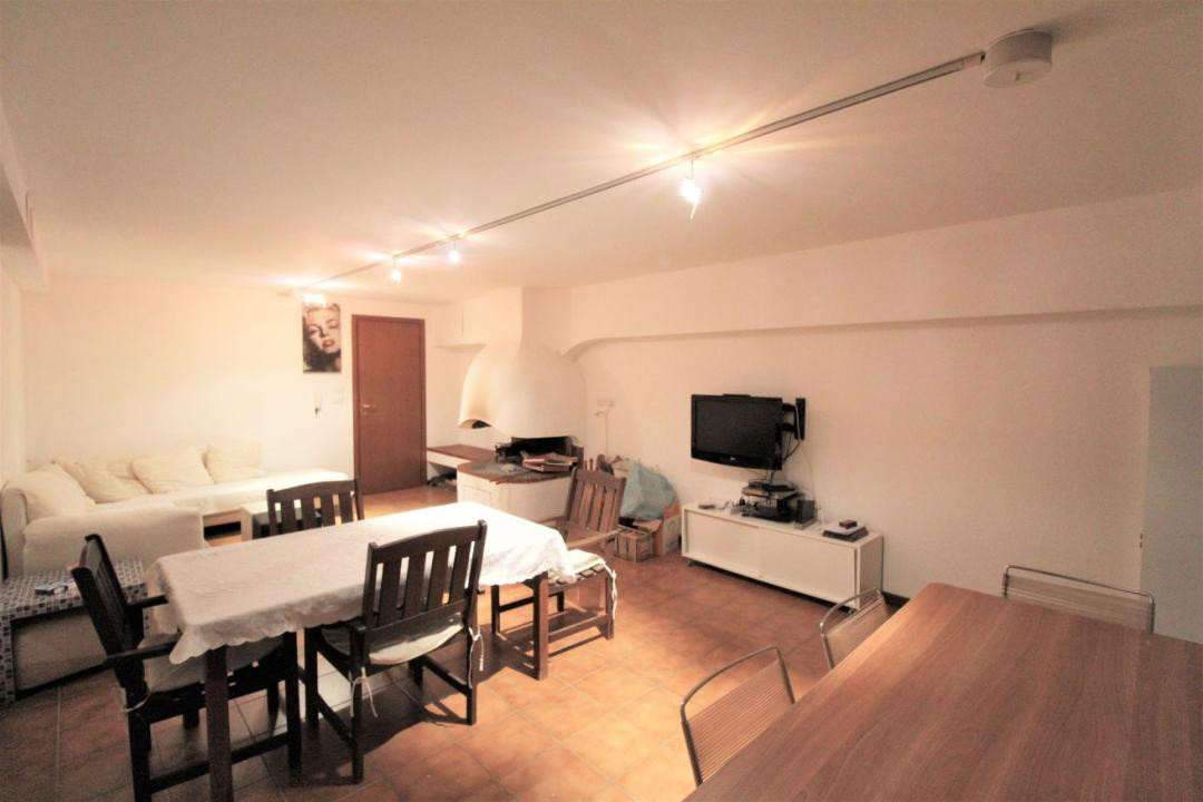 gallery gallery-image