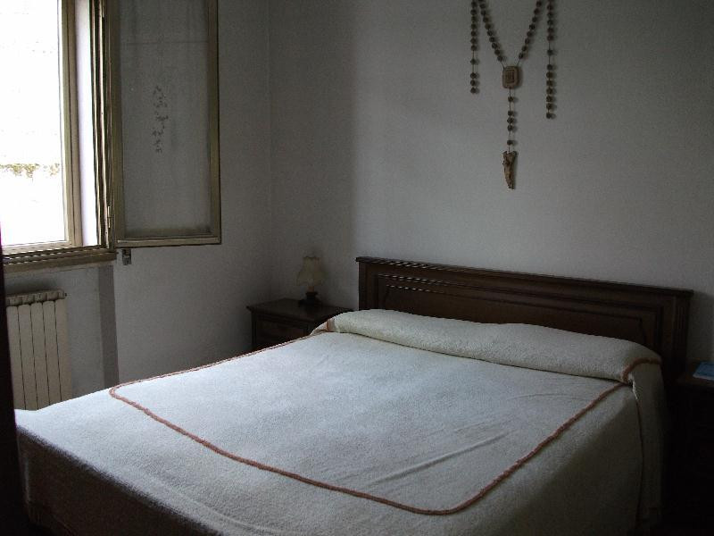 gallery gallery-image