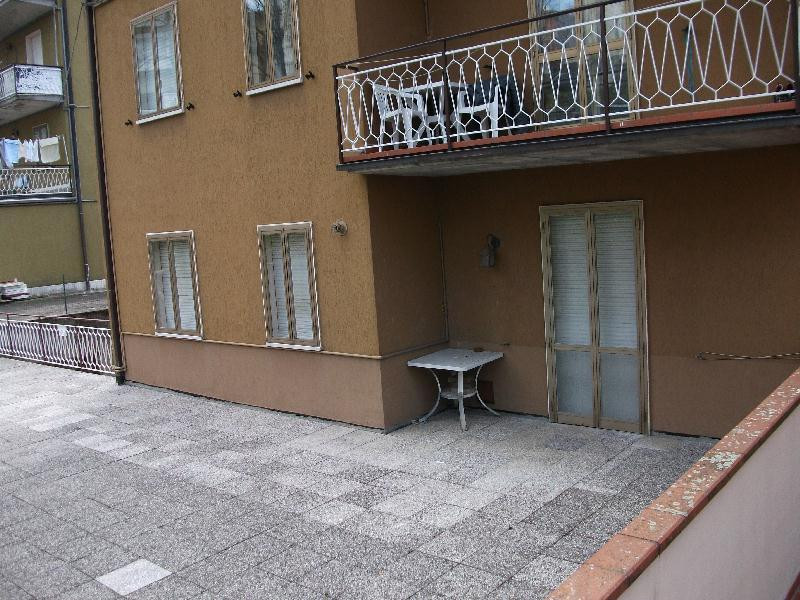 gallery gallery-image